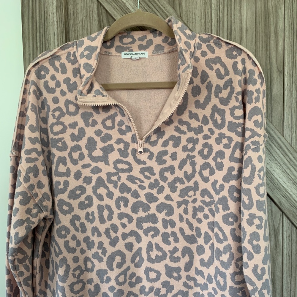 Womans half zip sweatshirt
